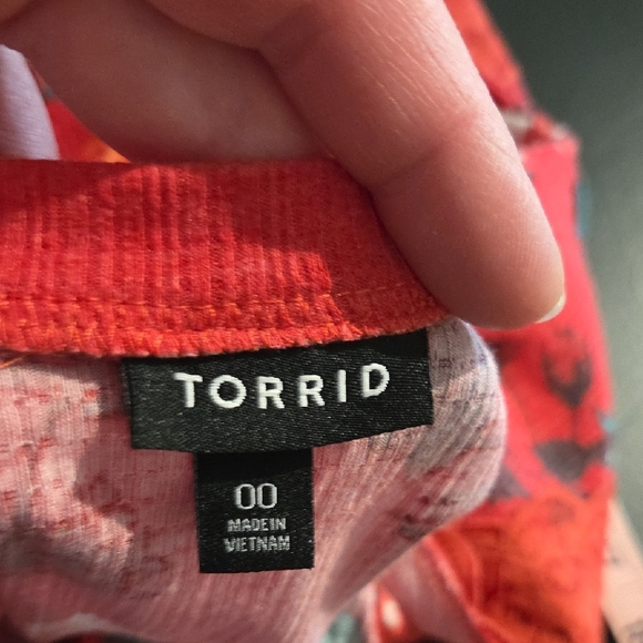 Torrid 00 Red Floral Lace Tank Top - Picture 3 of 4